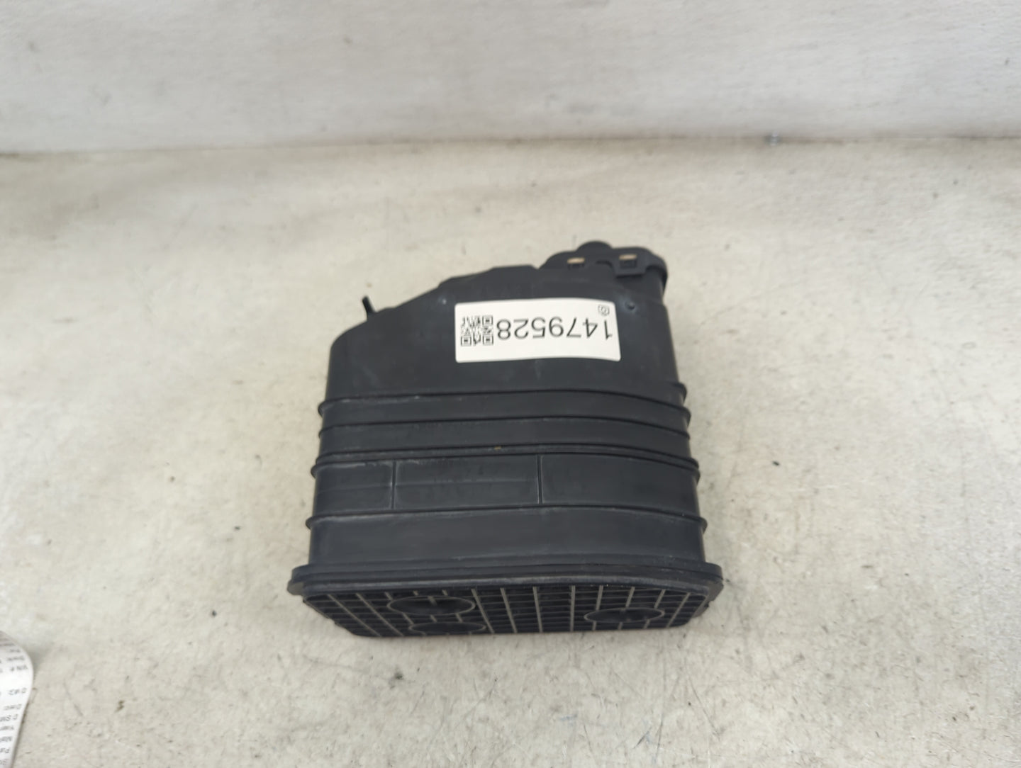 2015 Chevrolet Malibu Fuel Vapor Charcoal Canister 1479528 - Oemusedautoparts1.com