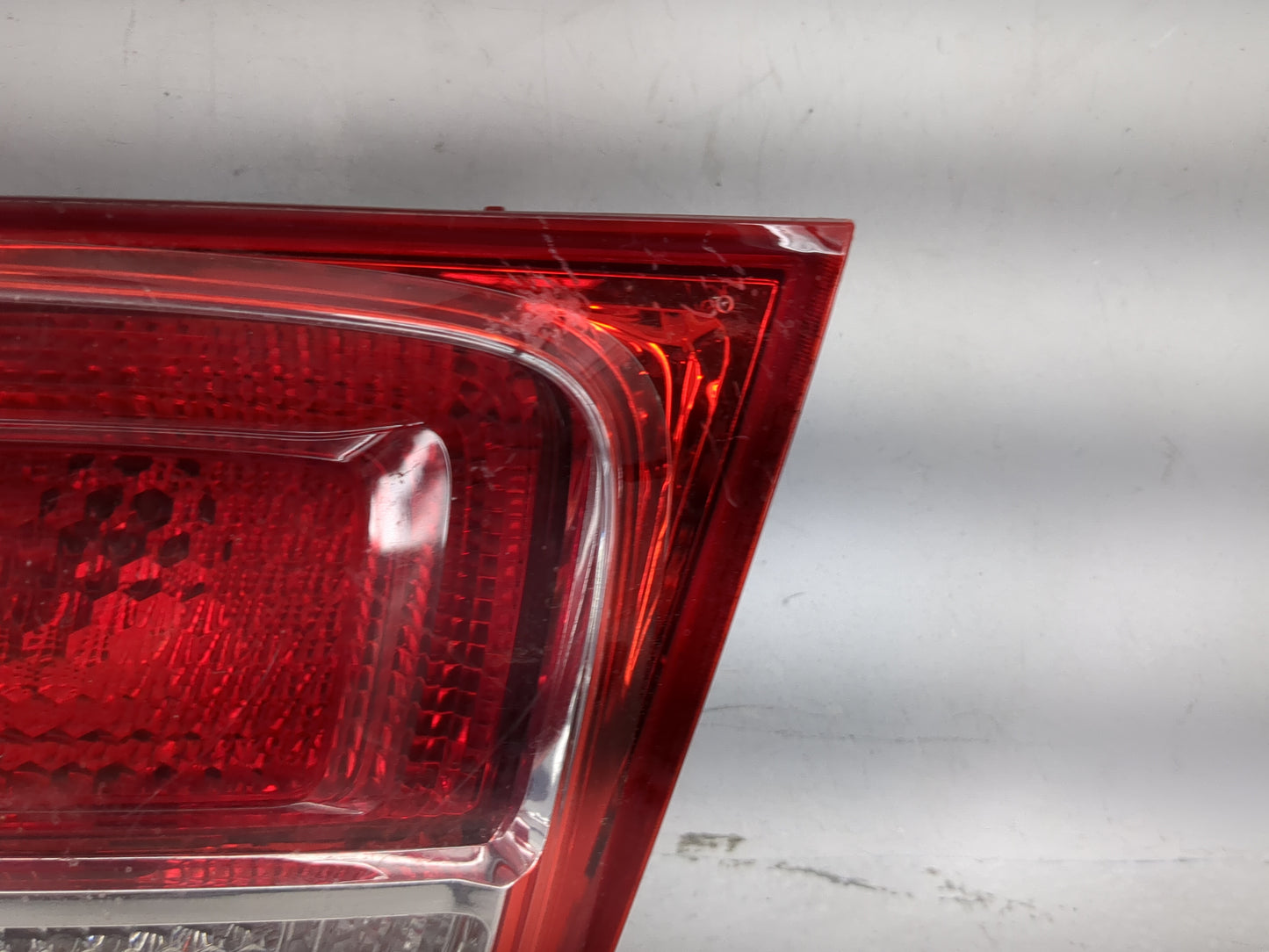 2013-2016 Chevrolet Malibu Tail Light Assembly Passenger Right OEM Fits Fits 2013 2014 2015 2016 OEM Used Auto Parts - Oemus