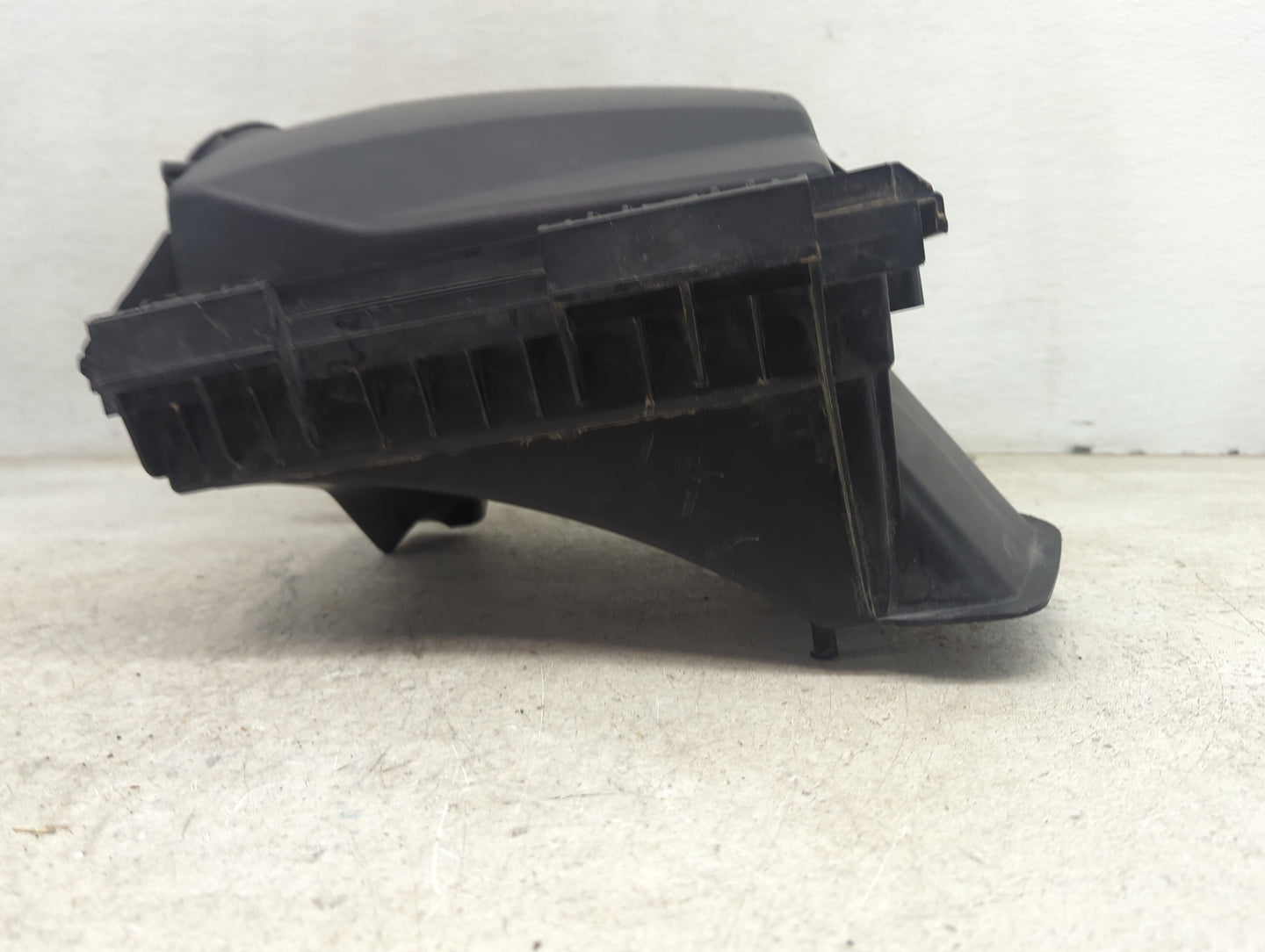 2014-2015 Chevrolet Malibu Air Cleaner Intake-duct Hose Tube 1481296 - Oemusedautoparts1.com