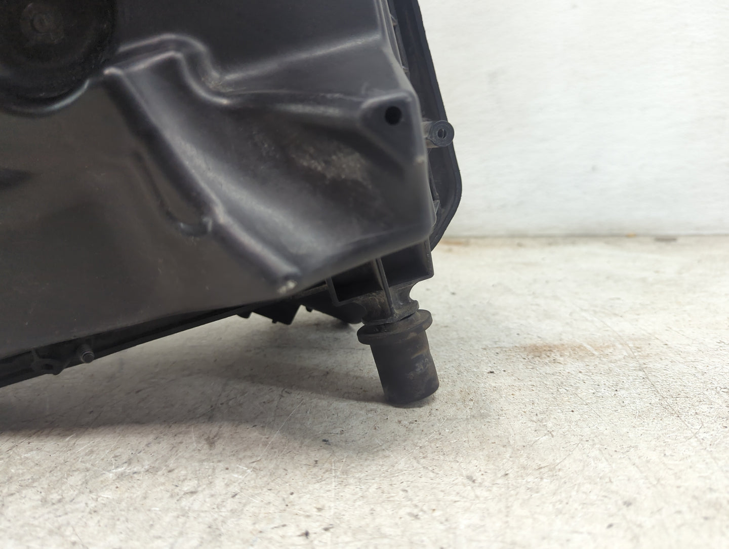 2014-2015 Chevrolet Malibu Air Cleaner Intake-duct Hose Tube 1481296 - Oemusedautoparts1.com