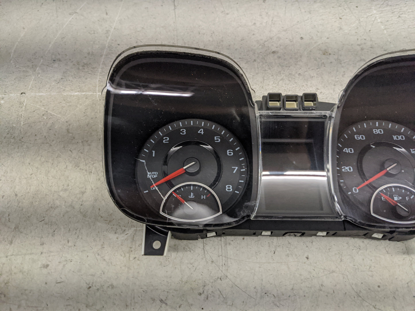 2014-2016 Chevrolet Malibu Instrument Cluster Speedometer Gauges P/N:23489226 71105000000X Miles: Fits Fits 2014 2015 2016 O