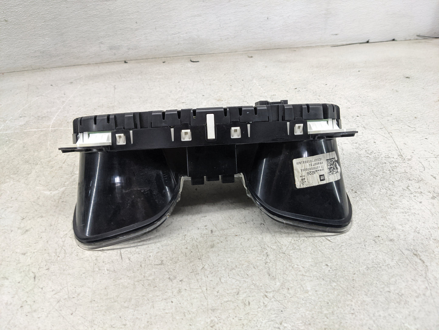 2014-2016 Chevrolet Malibu Instrument Cluster Speedometer Gauges P/N:23489226 71105000000X Miles: Fits Fits 2014 2015 2016 O