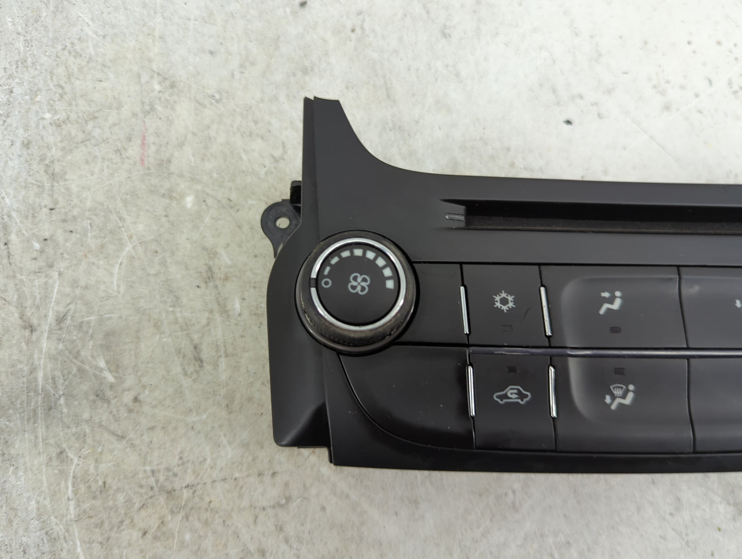 2014-2016 Chevrolet Malibu Climate Control Module Temperature AC/Heater Replacement P/N:23465797 545290509 Fits OEM Used Aut