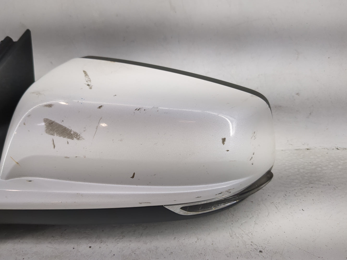 2014-2016 Chevrolet Malibu Driver Side View Mirror - Left Door Mirror OEM Used - Oemusedautoparts1.com
