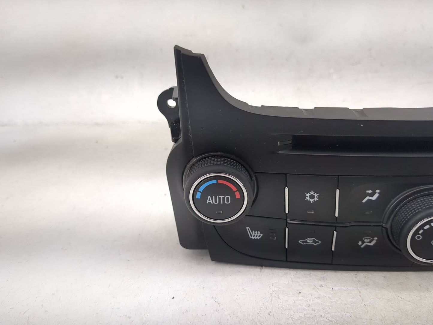 2014-2016 Chevrolet Malibu Climate Control Module Temperature AC/Heater Replacement P/N:23465801 545290509 Fits OEM Used Aut