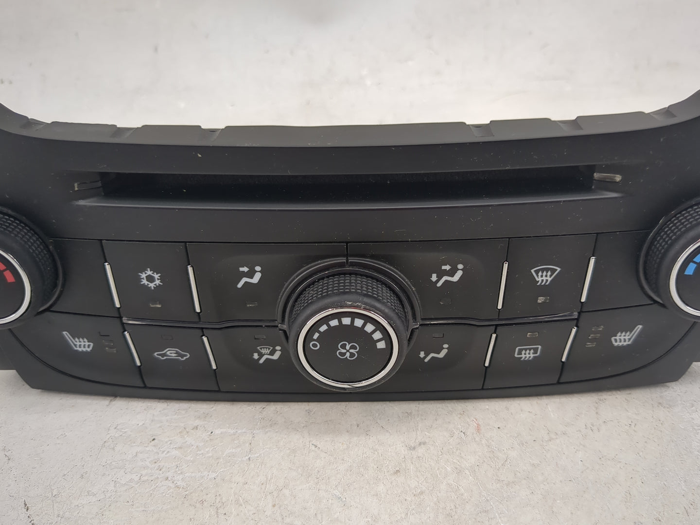2014-2016 Chevrolet Malibu Climate Control Module Temperature AC/Heater Replacement P/N:23465801 545290509 Fits OEM Used Aut