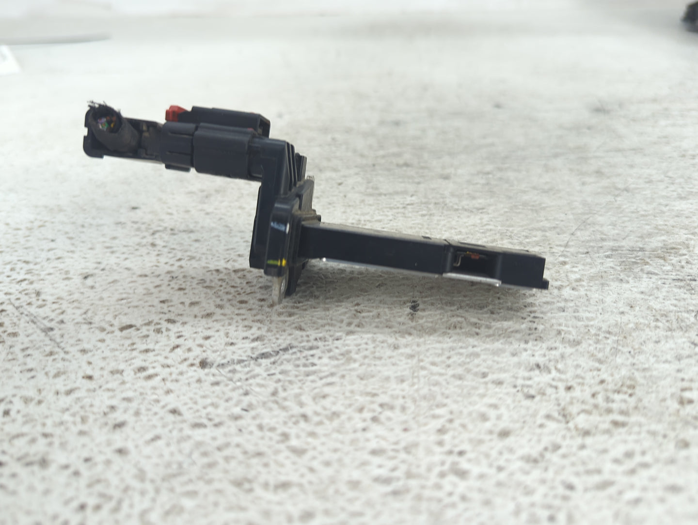 2013-2016 Chevrolet Malibu Mass Air Flow Meter Maf 1489807 - Oemusedautoparts1.com