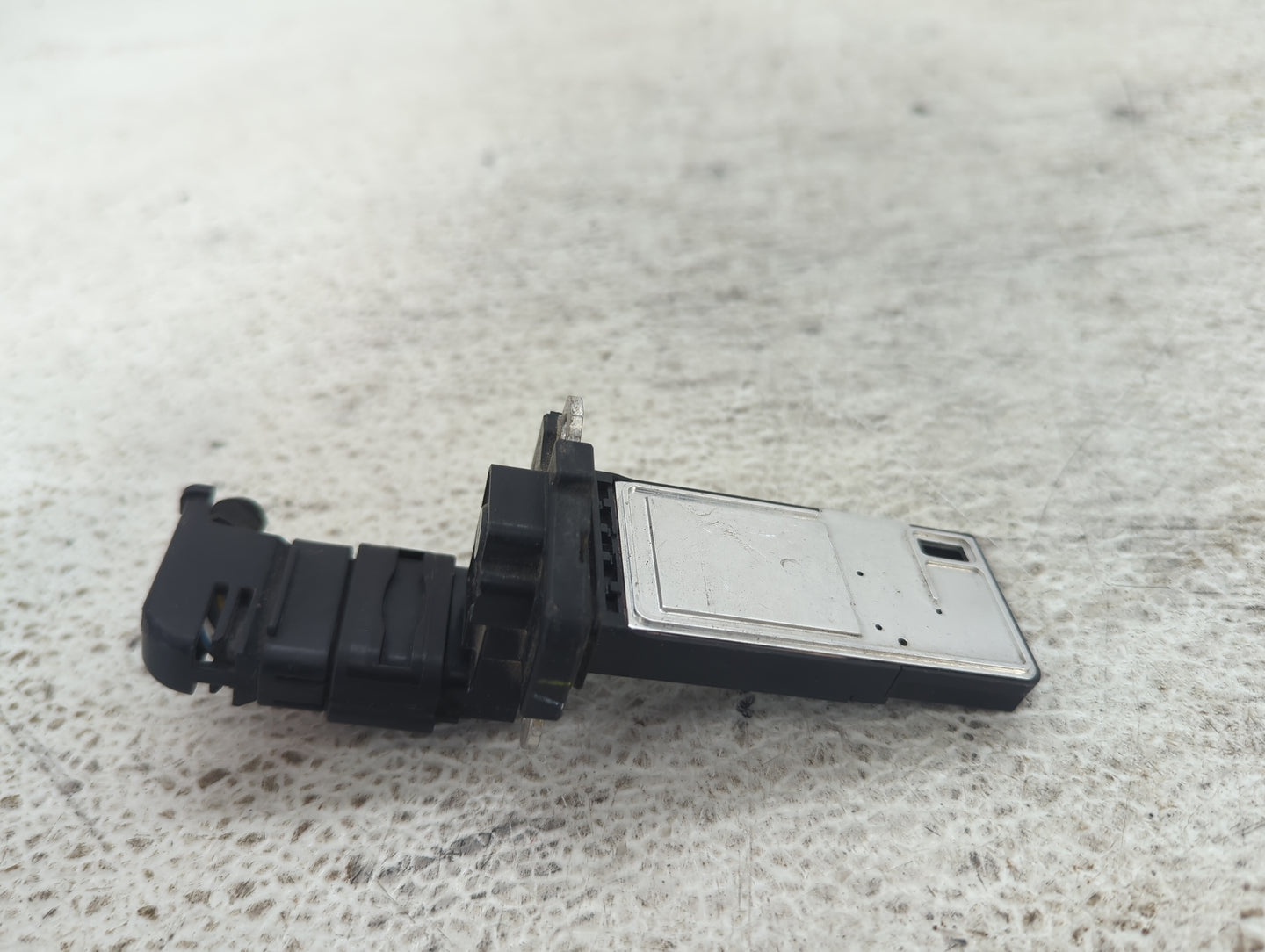 2013-2016 Chevrolet Malibu Mass Air Flow Meter Maf 1489807 - Oemusedautoparts1.com