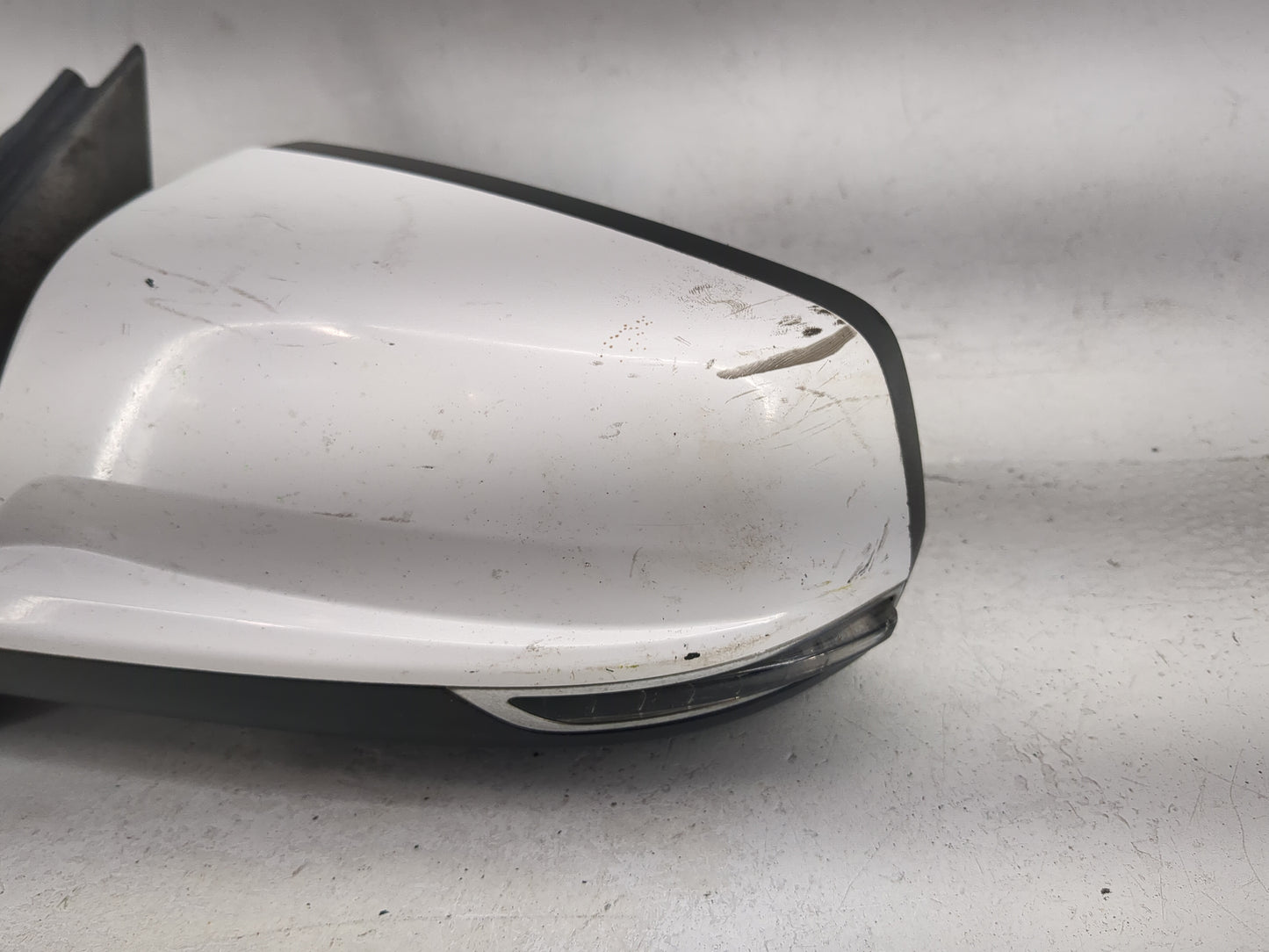 2014-2016 Chevrolet Malibu Driver Side View Mirror - Left Door Mirror OEM Used - Oemusedautoparts1.com