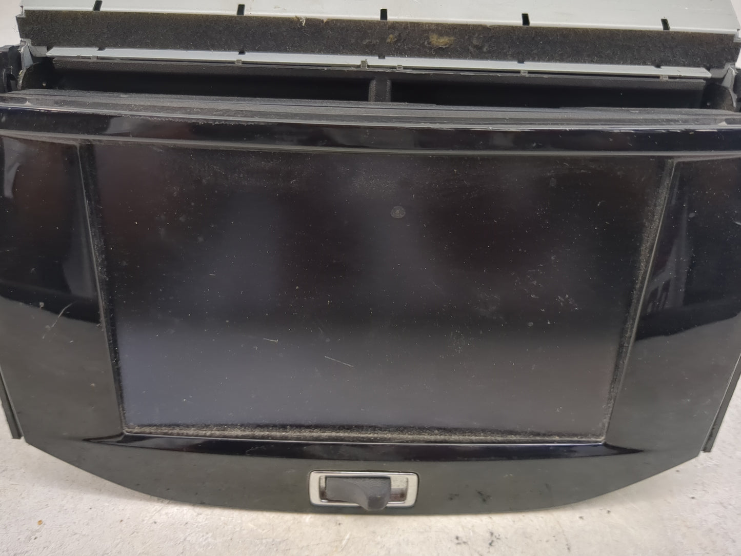 2013-2016 Chevrolet Malibu Information Display Screen 1494975 - Oemusedautoparts1.com