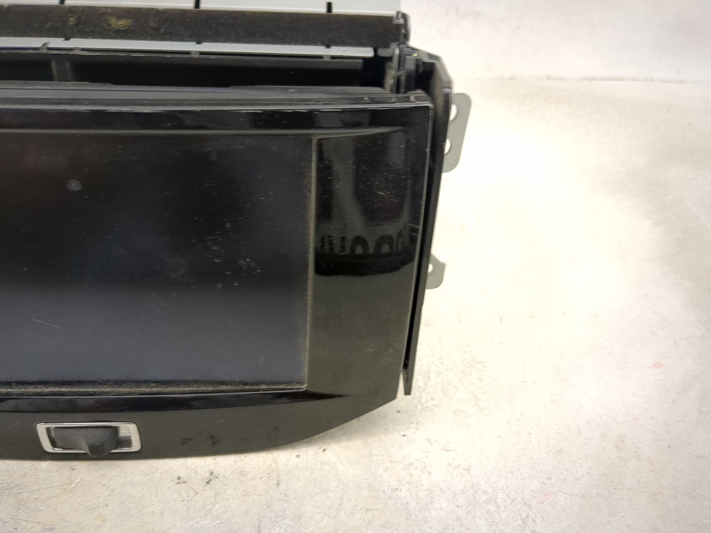 2013-2016 Chevrolet Malibu Information Display Screen 1494975 - Oemusedautoparts1.com
