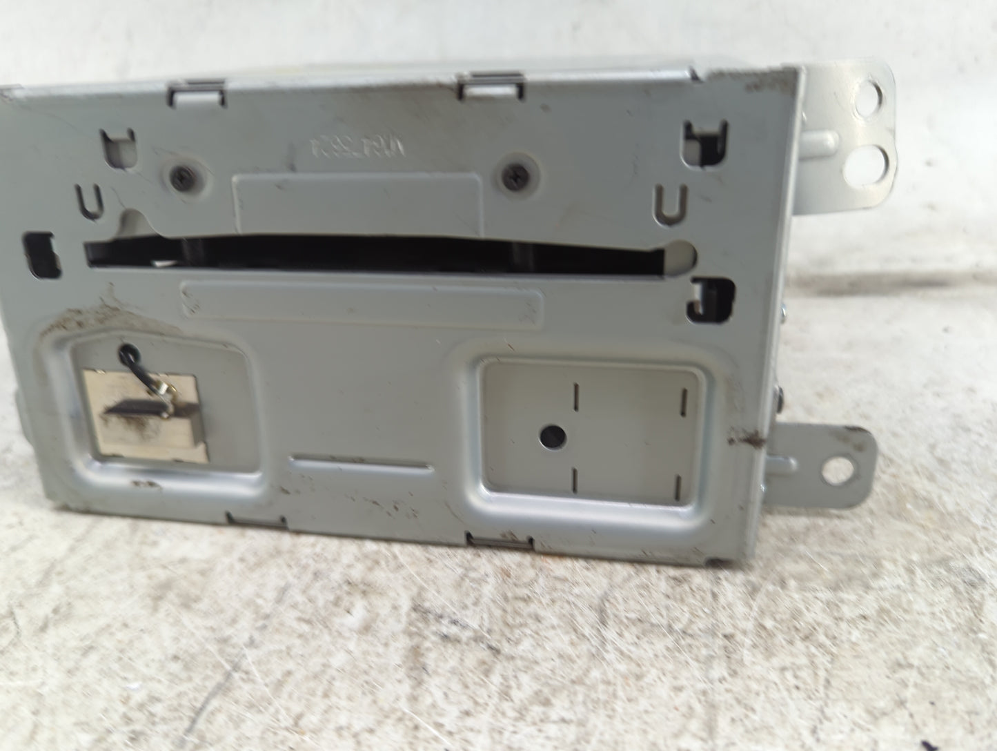 2014-2016 Chevrolet Malibu Radio AM FM Cd Player Receiver Replacement P/N:23495272 GA-130-COLR-NT Fits Fits 2014 2015 2016 O