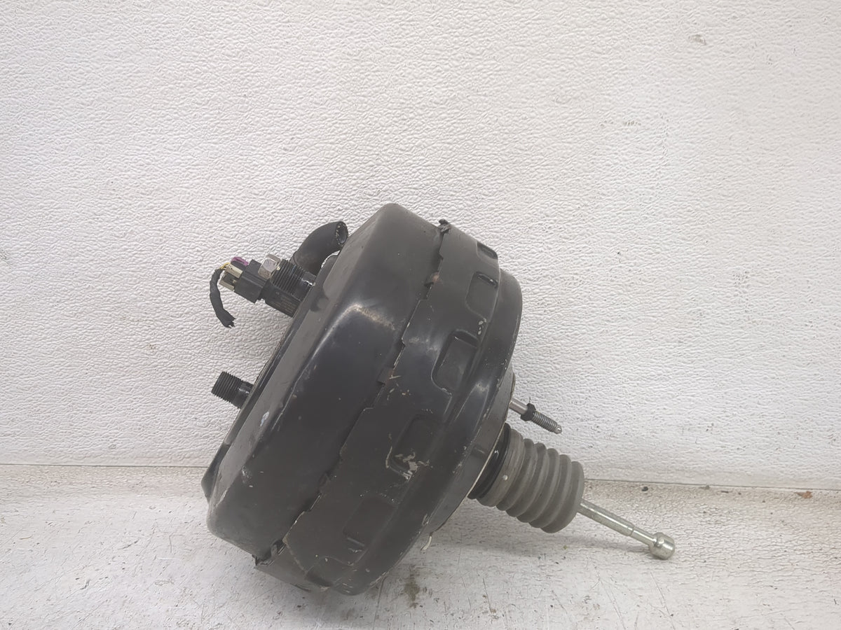 2013-2016 Chevrolet Malibu Power Brake Booster Oem 1501180 - Oemusedautoparts1.com