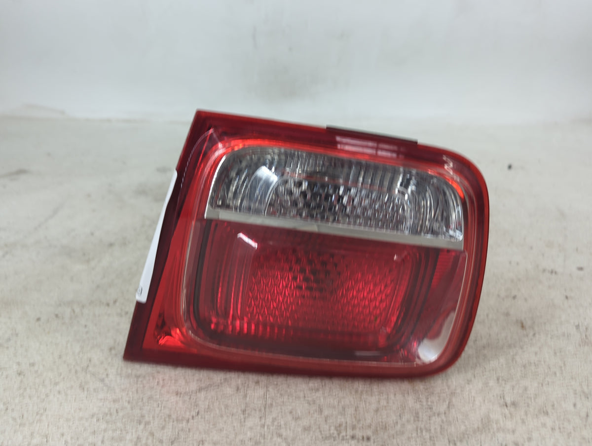 2013 Chevrolet Malibu Passenger Right Side Deck Lid Mounted Tail Light 1502112 - Oemusedautoparts1.com