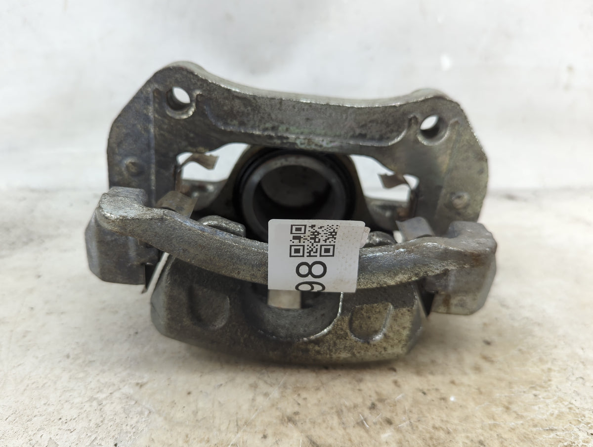 2013-2016 Chevrolet Malibu Front Passenger Right Brake Caliper 1509798 - Oemusedautoparts1.com