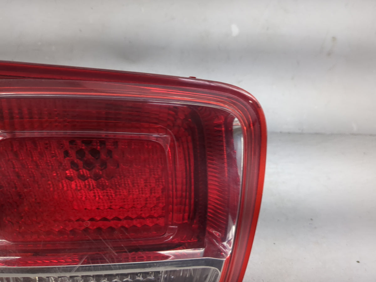 2013-2016 Chevrolet Malibu Driver Left Side Deck Lid Mounted Tail Light 1512539 - Oemusedautoparts1.com