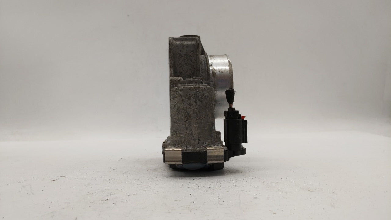 2013-2015 Chevrolet Malibu Throttle Body P/N:12627217DA Fits Fits 2013 2014 2015 2017 2018 OEM Used Auto Parts - Oemusedauto