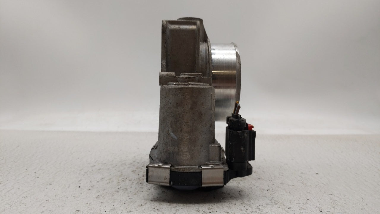 2013-2015 Chevrolet Malibu Throttle Body P/N:12627217DA 12669073DA Fits Fits 2013 2014 2015 2017 2018 OEM Used Auto Parts - 