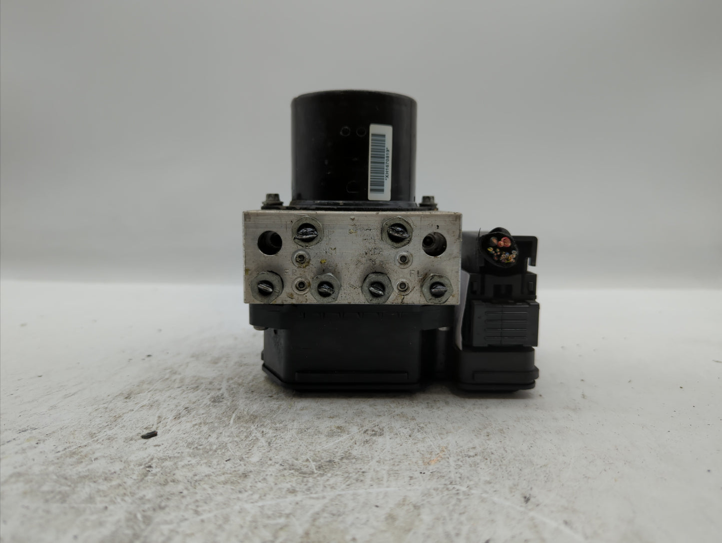 2013-2016 Chevrolet Malibu ABS Pump Control Module Replacement P/N:22973923 22827930, 22888501 Fits Fits 2012 2013 2014 2015