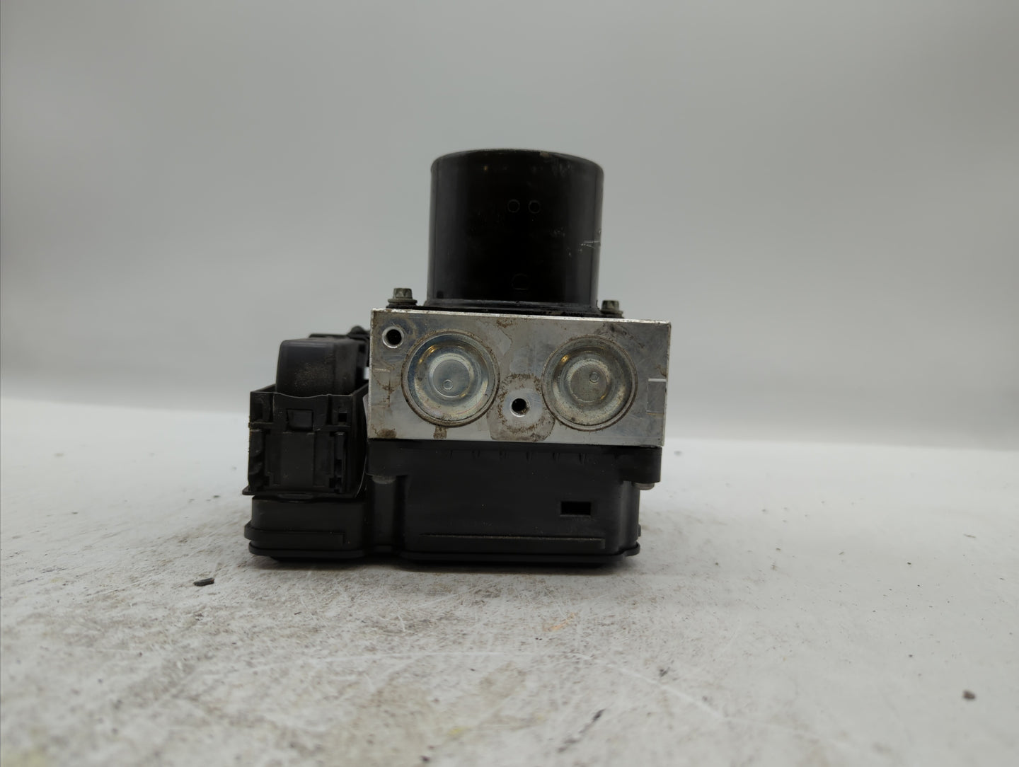 2013-2016 Chevrolet Malibu ABS Pump Control Module Replacement P/N:22973923 22827930, 22888501 Fits Fits 2012 2013 2014 2015