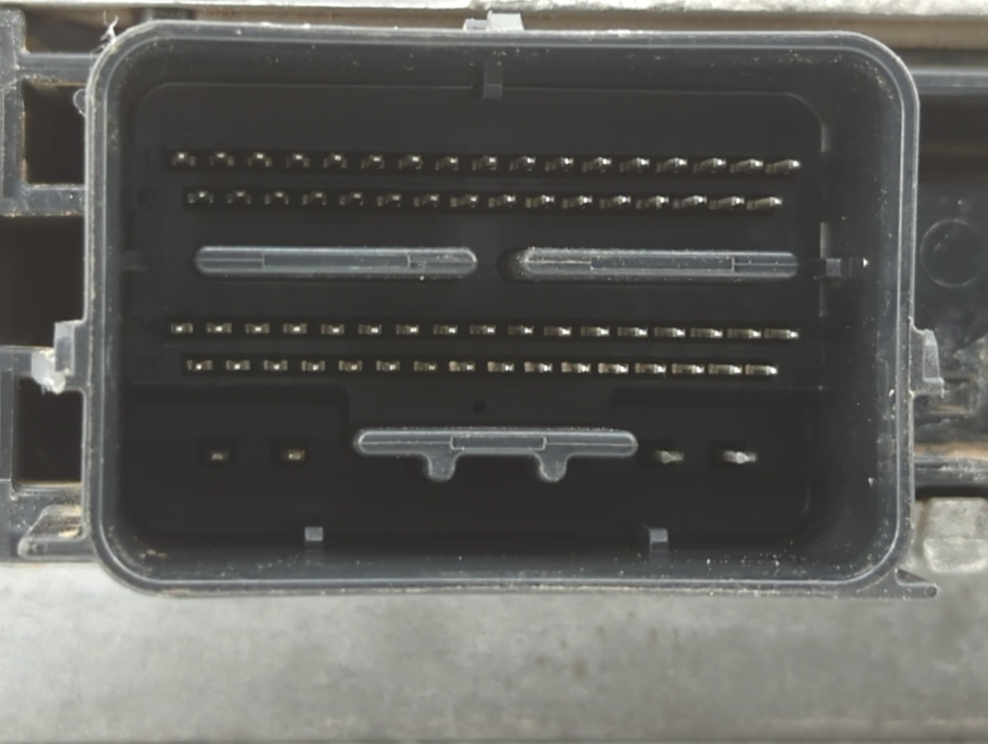2015 Chevrolet Malibu PCM Engine Control Computer ECU ECM PCU OEM P/N:DG1A-12A650-SB DG1A-12B684-EA, DA5T-13C148-AC Fits OEM