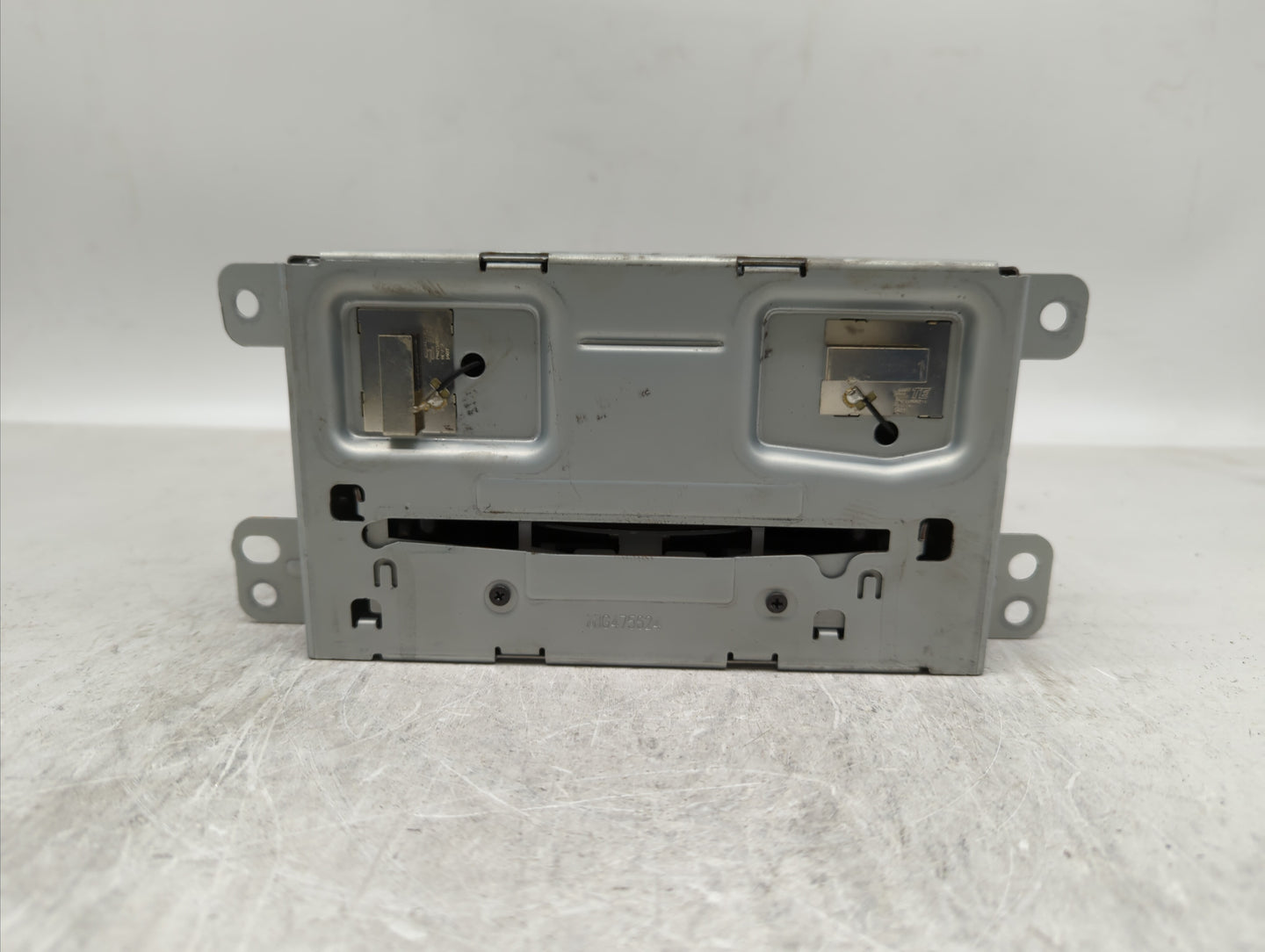 2014-2016 Chevrolet Malibu Am Fm Cd Player Radio Receiver - Oemusedautoparts1.com