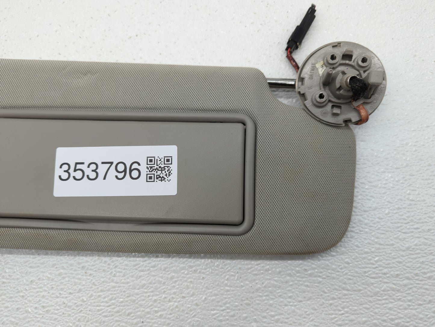 2013-2016 Chevrolet Malibu Sun Visor Shade Replacement Passenger Right Mirror Fits Fits 2013 2014 2015 2016 OEM Used Auto Pa