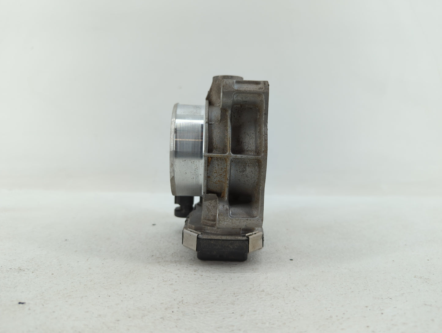 2013-2015 Chevrolet Malibu Throttle Body P/N:12627217DA 12669073DA Fits Fits 2013 2014 2015 2017 2018 OEM Used Auto Parts - 