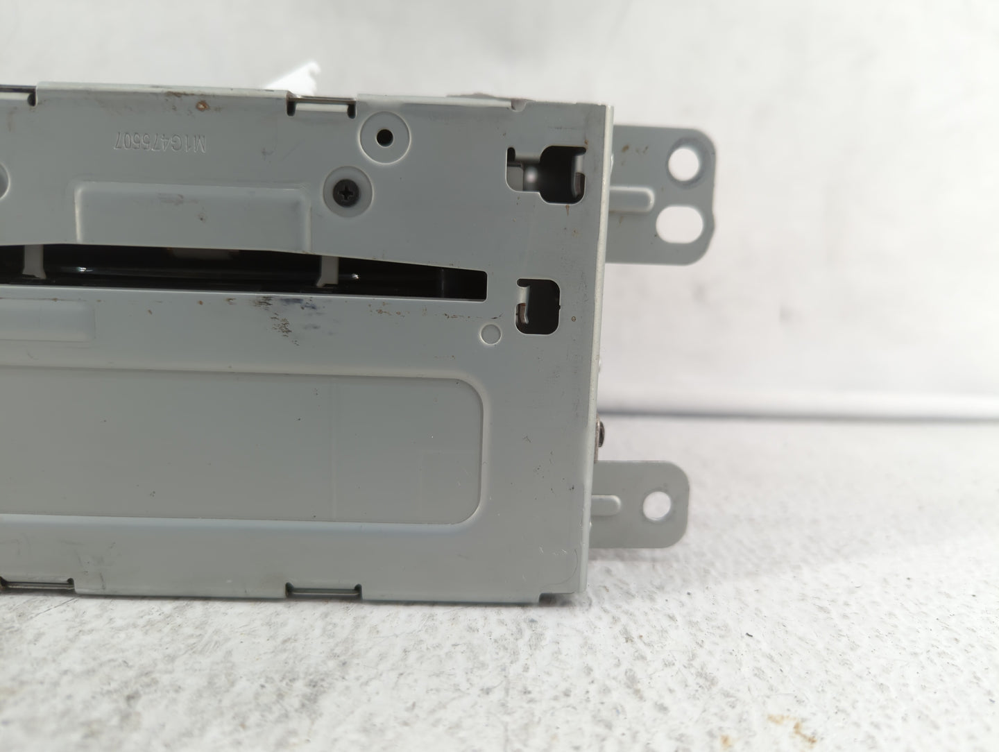 2014-2016 Chevrolet Malibu Am Fm Cd Player Radio Receiver - Oemusedautoparts1.com