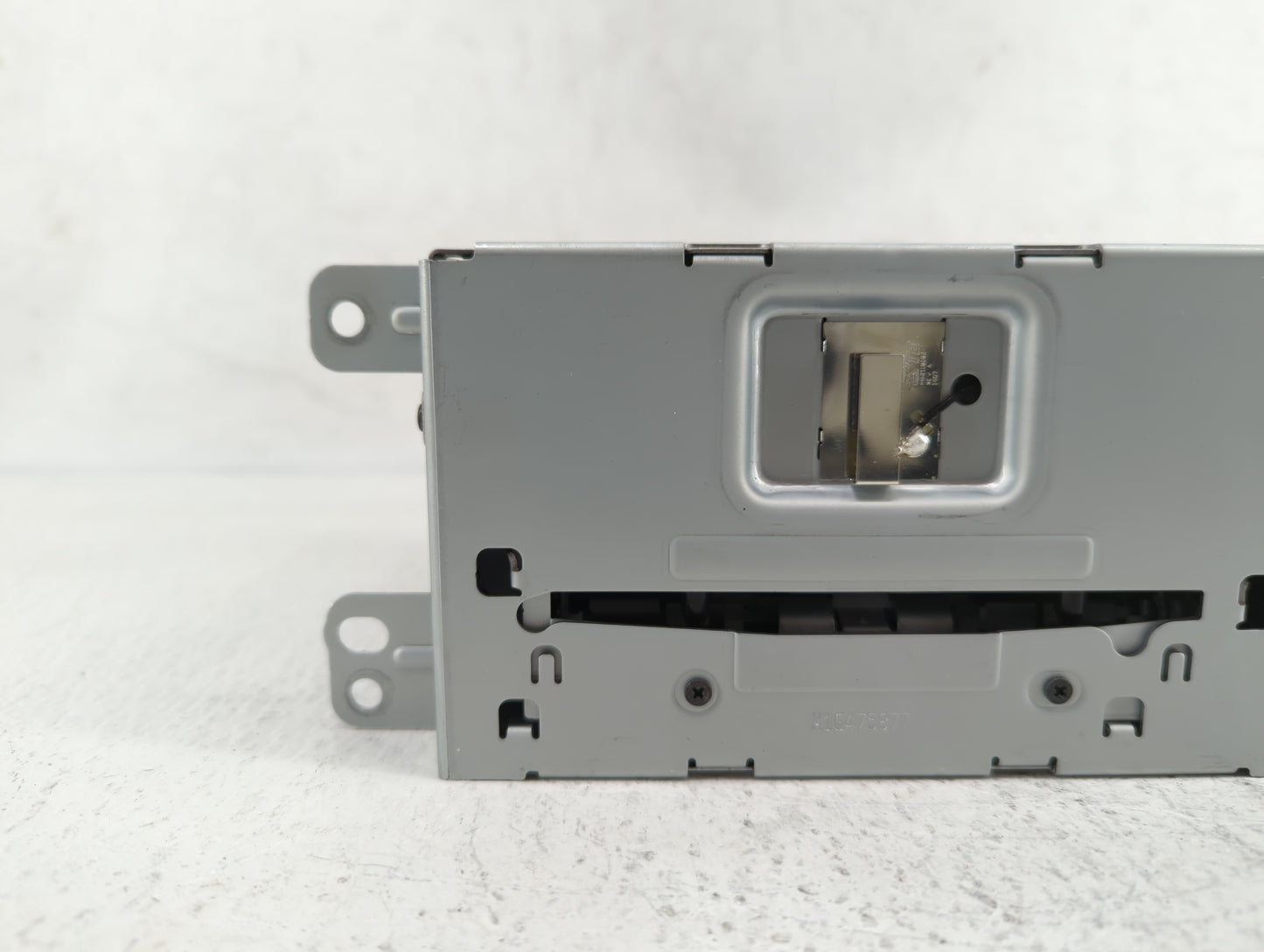 2015 Chevrolet Malibu Am Fm Cd Player Radio Receiver - Oemusedautoparts1.com