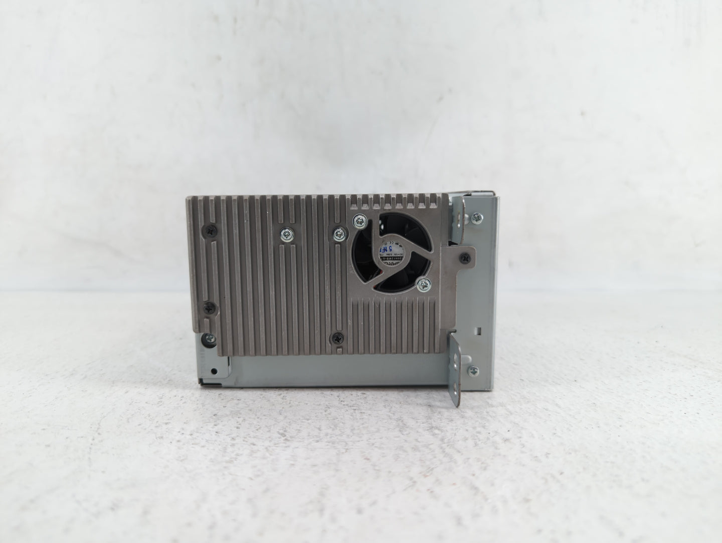 2015 Chevrolet Malibu Am Fm Cd Player Radio Receiver - Oemusedautoparts1.com