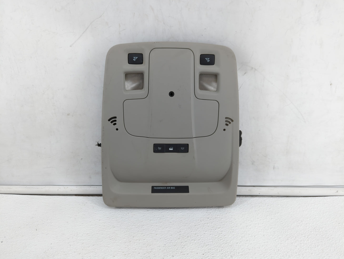 2015-2016 Chevrolet Malibu Overhead Roof Console Interior Dome Light - Oemusedautoparts1.com