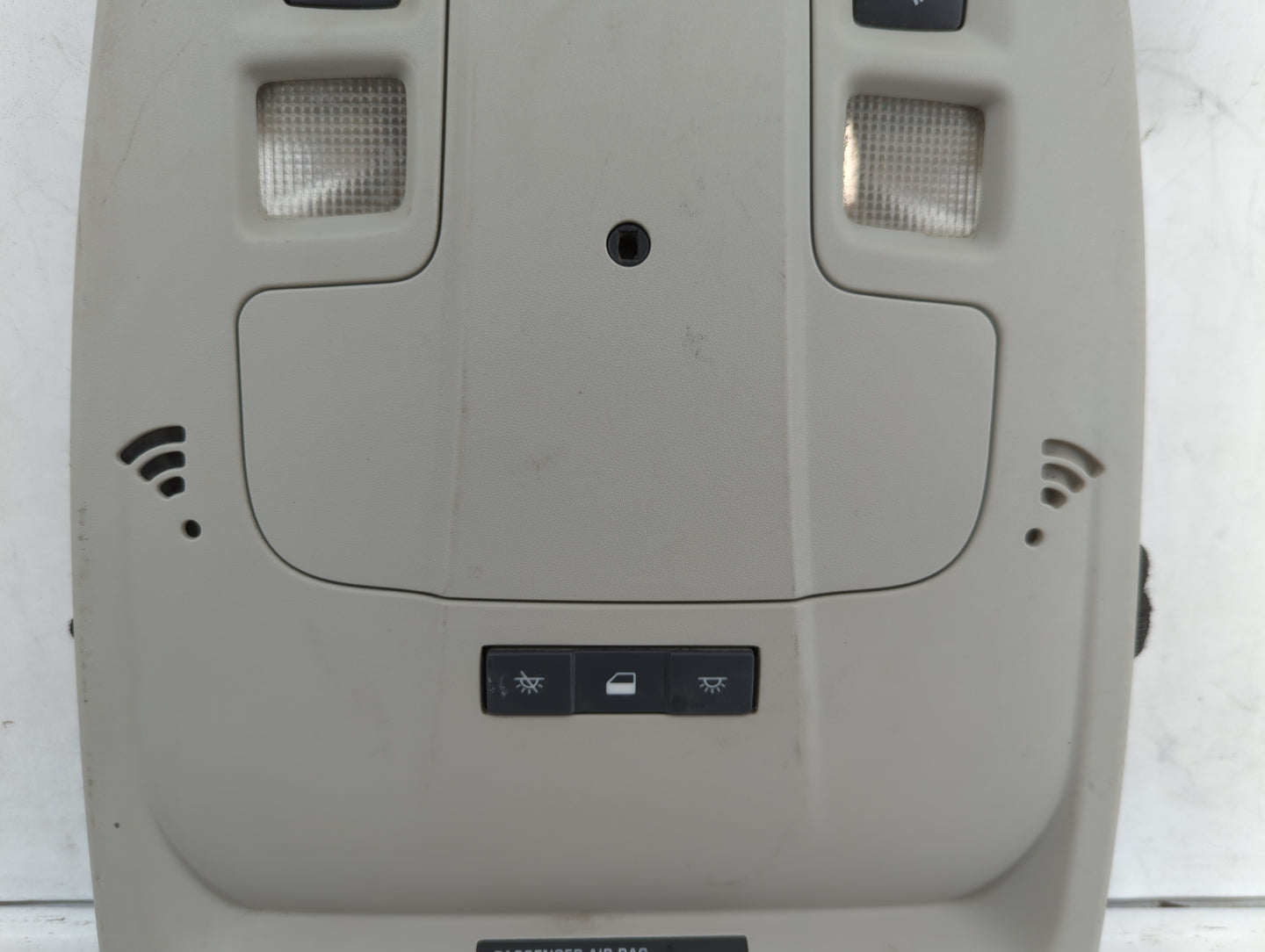 2015-2016 Chevrolet Malibu Overhead Roof Console Interior Dome Light - Oemusedautoparts1.com