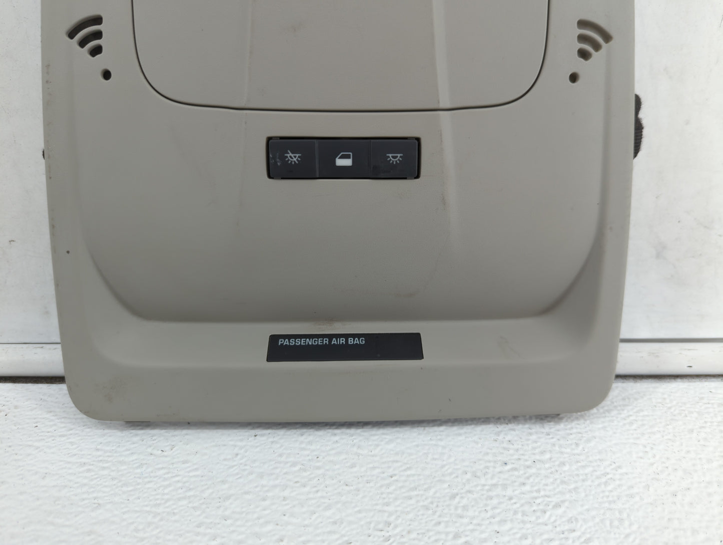 2015-2016 Chevrolet Malibu Overhead Roof Console Interior Dome Light - Oemusedautoparts1.com