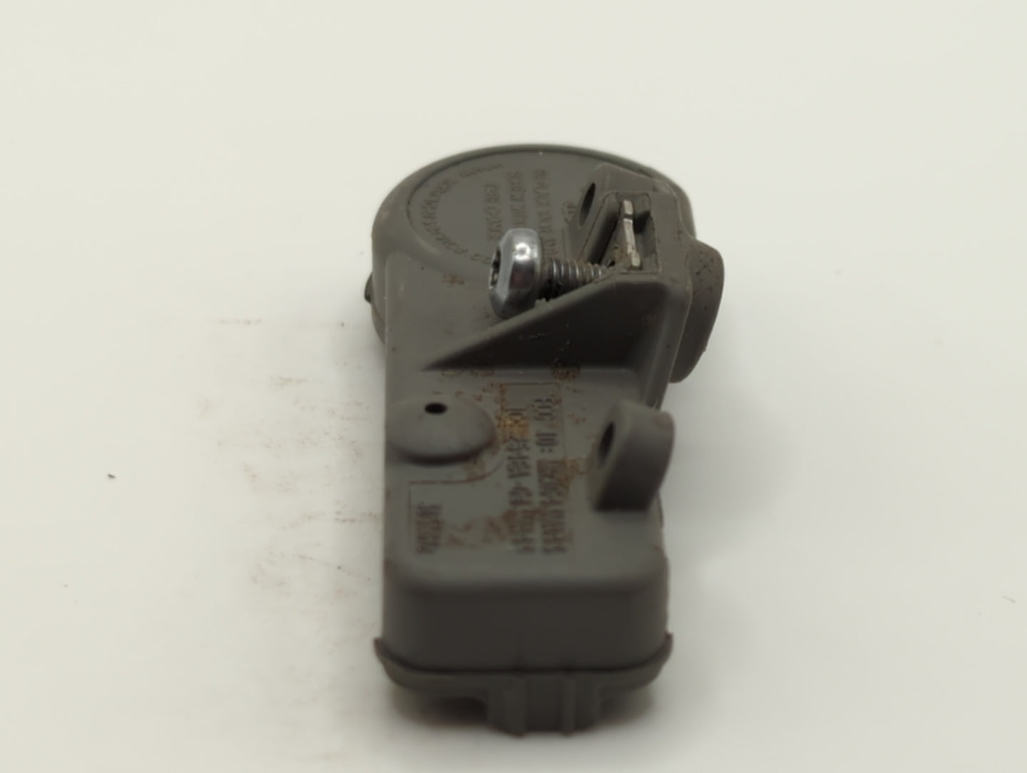 2015 Chevrolet Malibu Tire Pressure Monitoring System Sensor Tpms - Oemusedautoparts1.com