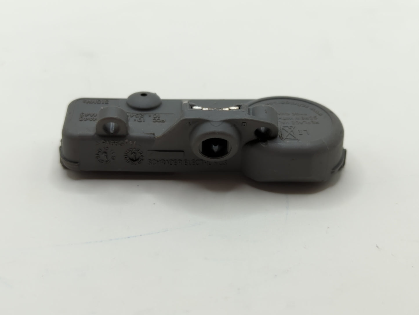 2015 Chevrolet Malibu Tire Pressure Monitoring System Sensor Tpms - Oemusedautoparts1.com