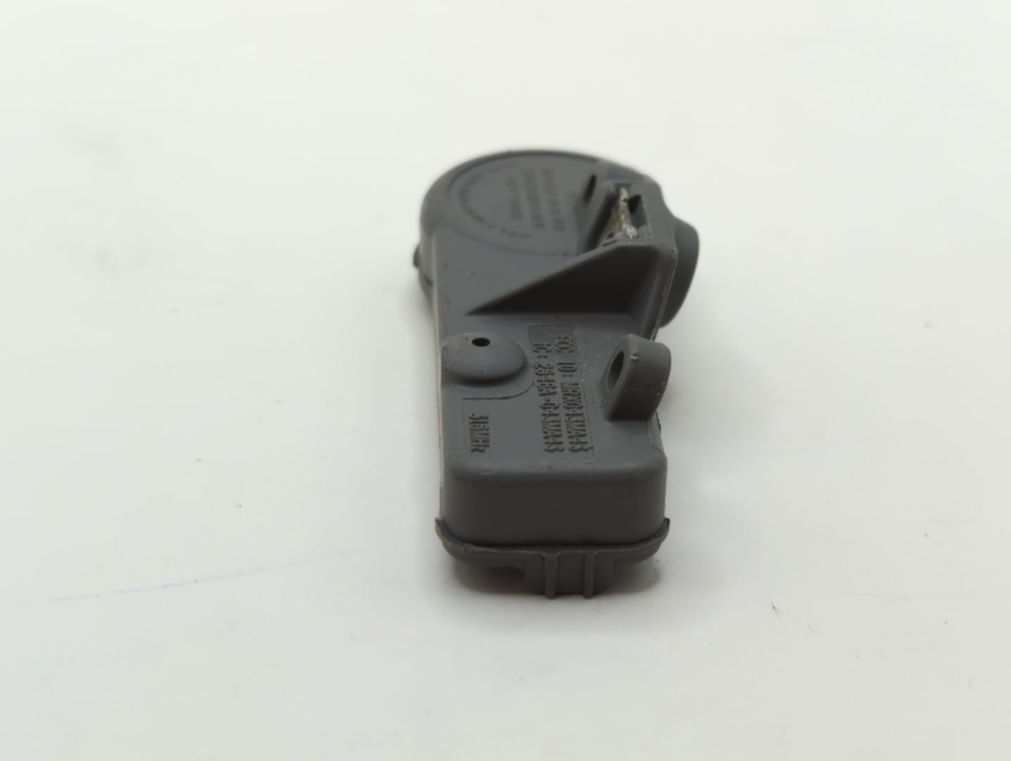 2015 Chevrolet Malibu Tire Pressure Monitoring System Sensor Tpms - Oemusedautoparts1.com