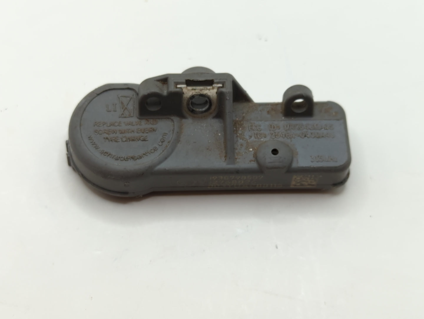 2015 Chevrolet Malibu Tire Pressure Monitoring System Sensor Tpms - Oemusedautoparts1.com