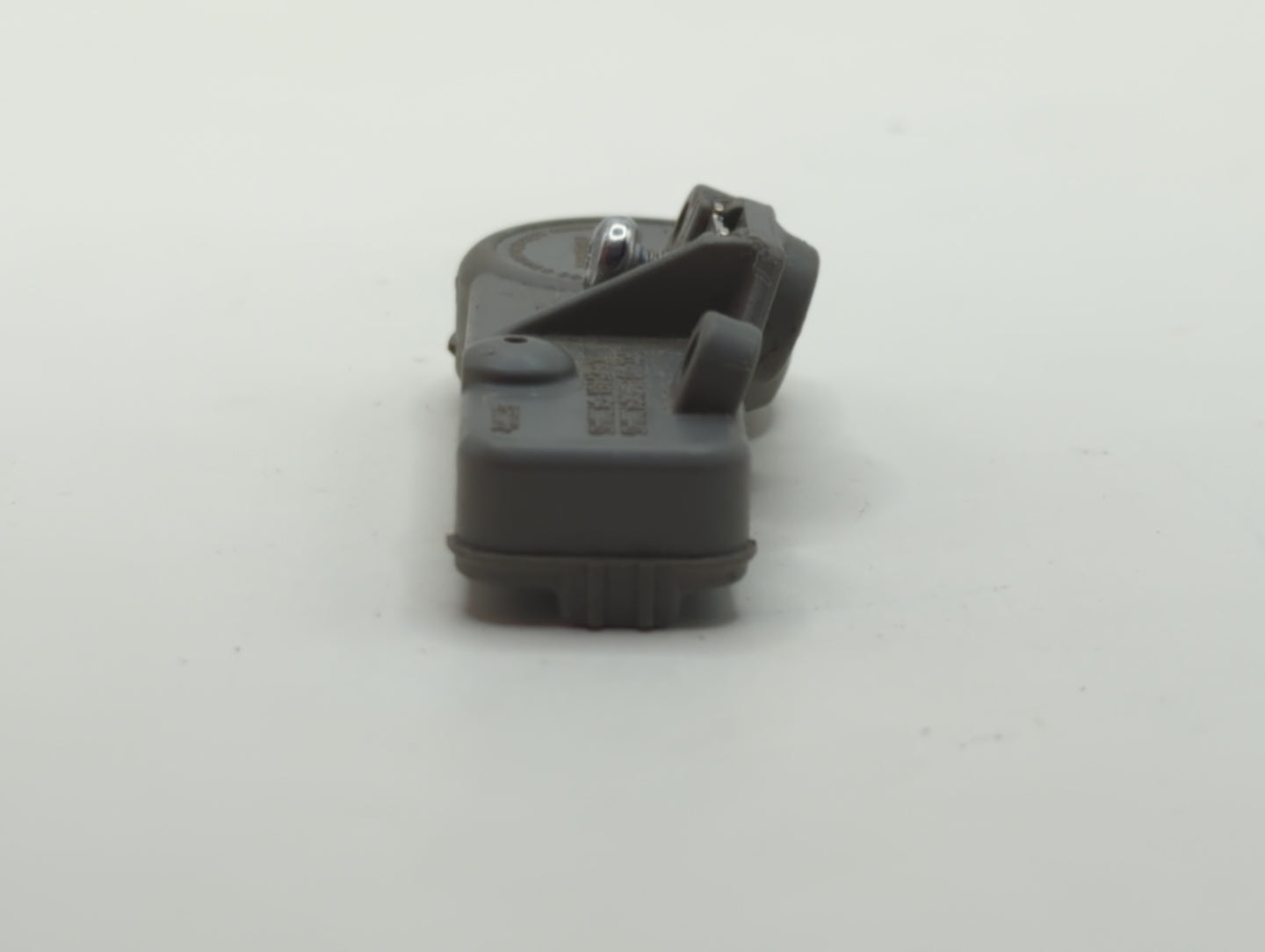 2015 Chevrolet Malibu Tire Pressure Monitoring System Sensor Tpms - Oemusedautoparts1.com