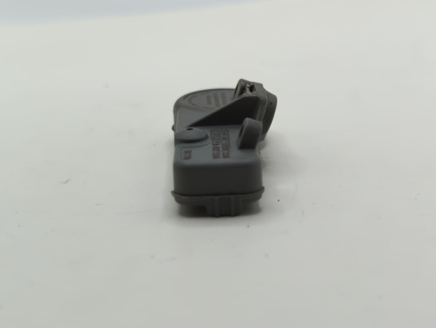 2015 Chevrolet Malibu Tire Pressure Monitoring System Sensor Tpms - Oemusedautoparts1.com