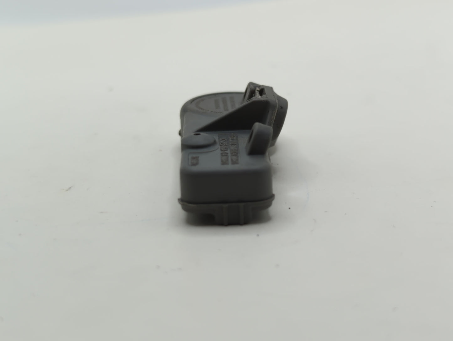 2015 Chevrolet Malibu Tire Pressure Monitoring System Sensor Tpms - Oemusedautoparts1.com