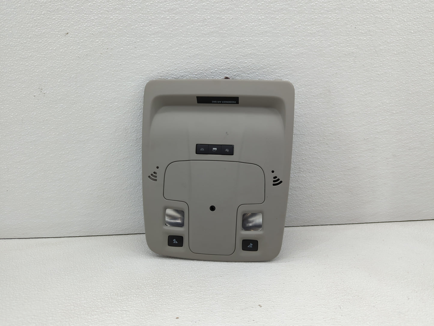 2015-2016 Chevrolet Malibu Overhead Roof Console 423755 - Oemusedautoparts1.com
