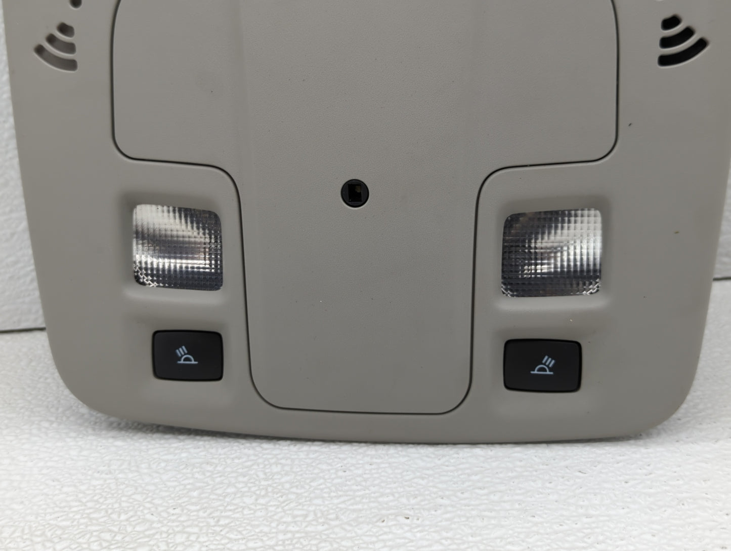 2015-2016 Chevrolet Malibu Overhead Roof Console 423755 - Oemusedautoparts1.com