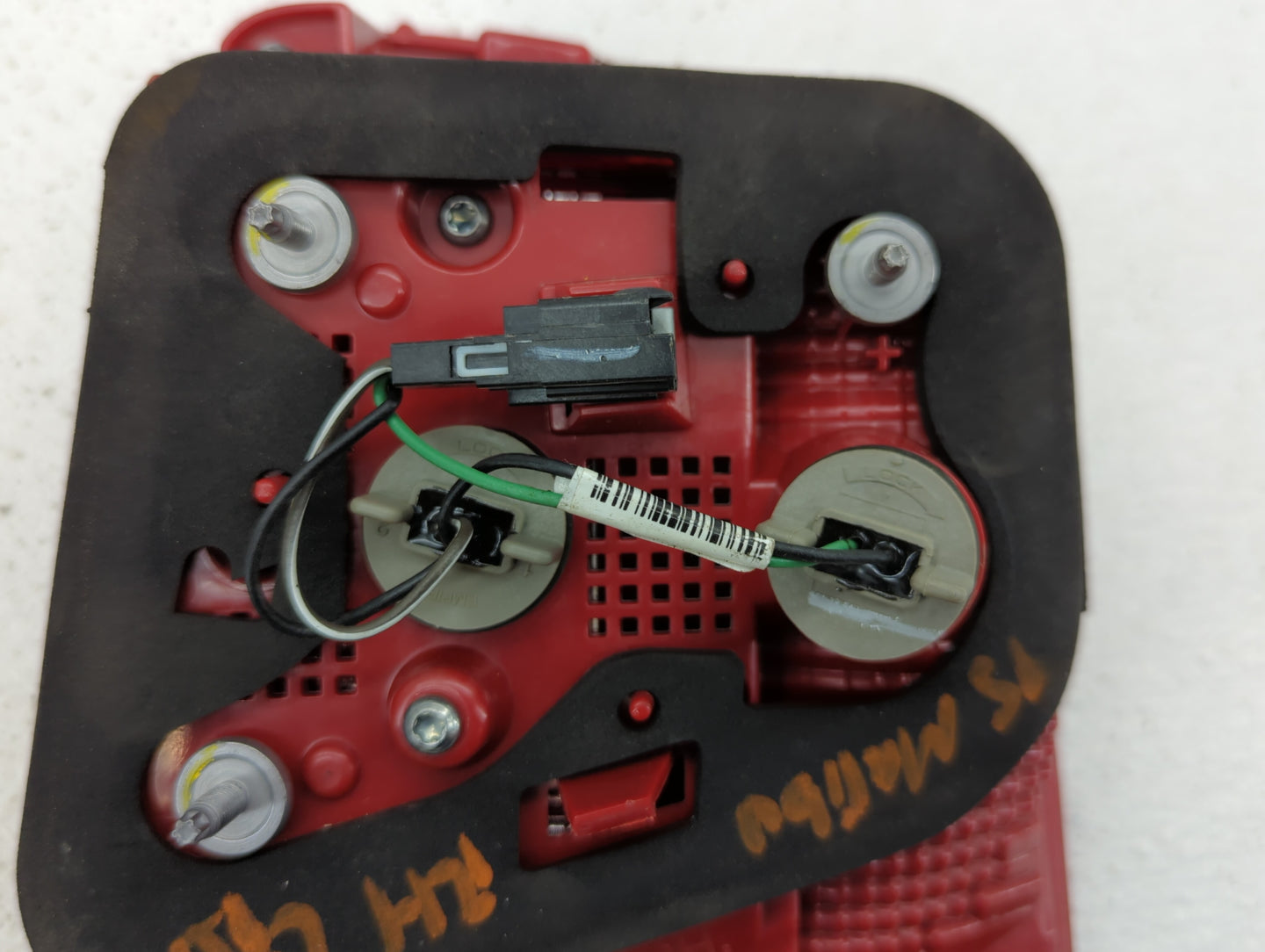 2013-2016 Chevrolet Malibu Tail Light Assembly Passenger Right OEM P/N:22871116 22907312 Fits Fits 2013 2014 2015 2016 OEM U