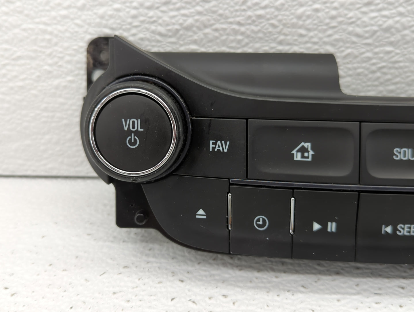 2014-2016 Chevrolet Malibu Radio Control Panel - Oemusedautoparts1.com