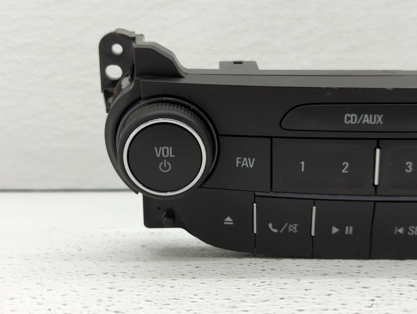 2014-2016 Chevrolet Malibu Radio Control Panel - Oemusedautoparts1.com