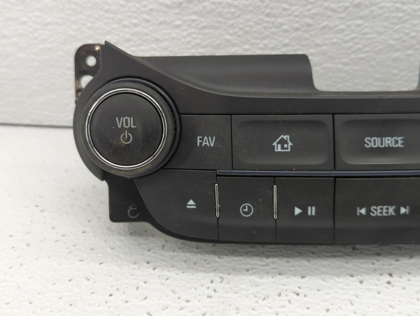2014-2016 Chevrolet Malibu Radio Control Panel - Oemusedautoparts1.com