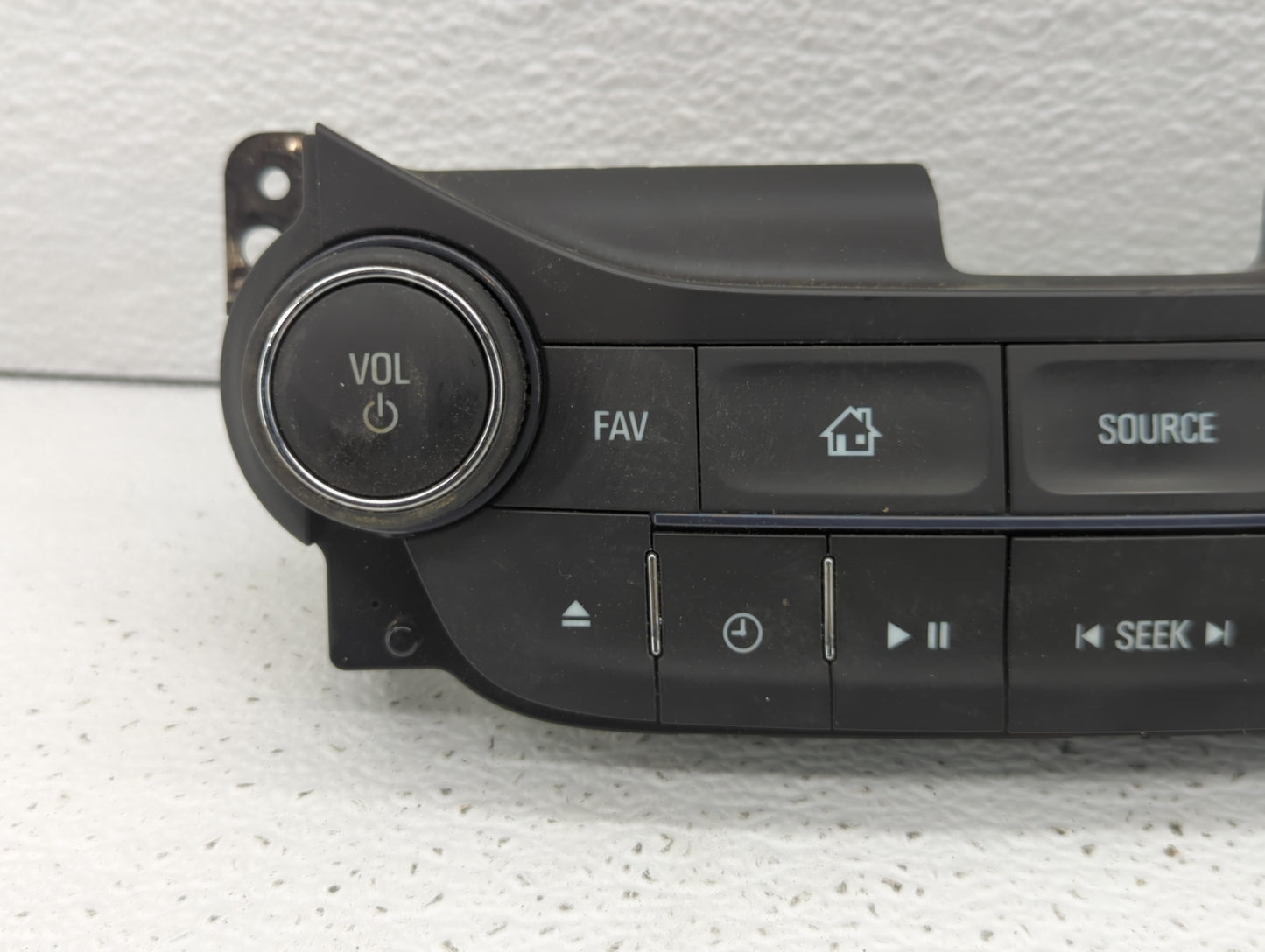 2014-2016 Chevrolet Malibu Radio Control Panel - Oemusedautoparts1.com