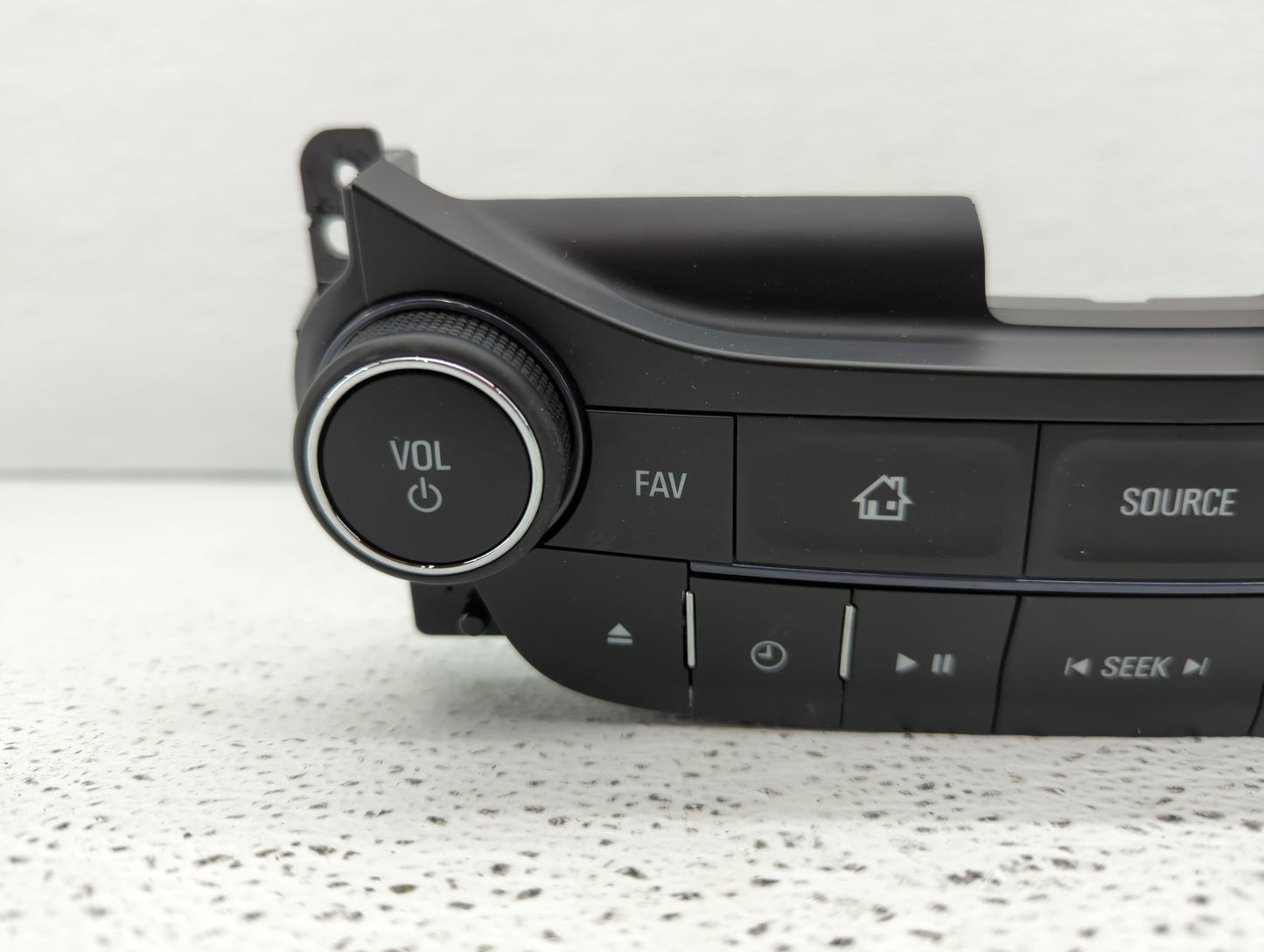 2014-2016 Chevrolet Malibu Radio Control Panel - Oemusedautoparts1.com