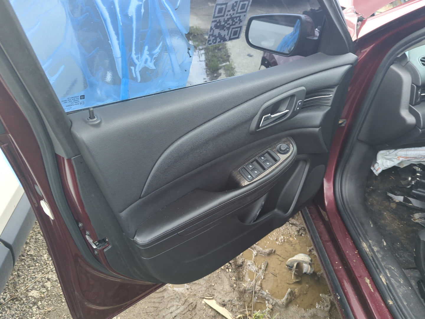 2015 Chevrolet Malibu Front Left Driver Interior Door Panel Trim 5009959 - Oemusedautoparts1.com